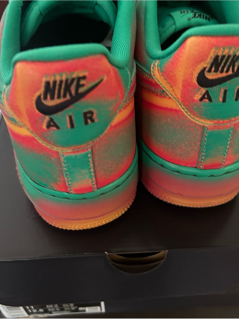 Nike Men’s Green Air force 1 ‘07 Stadium green crimson 2026 lightly used - Picture 2 of 6